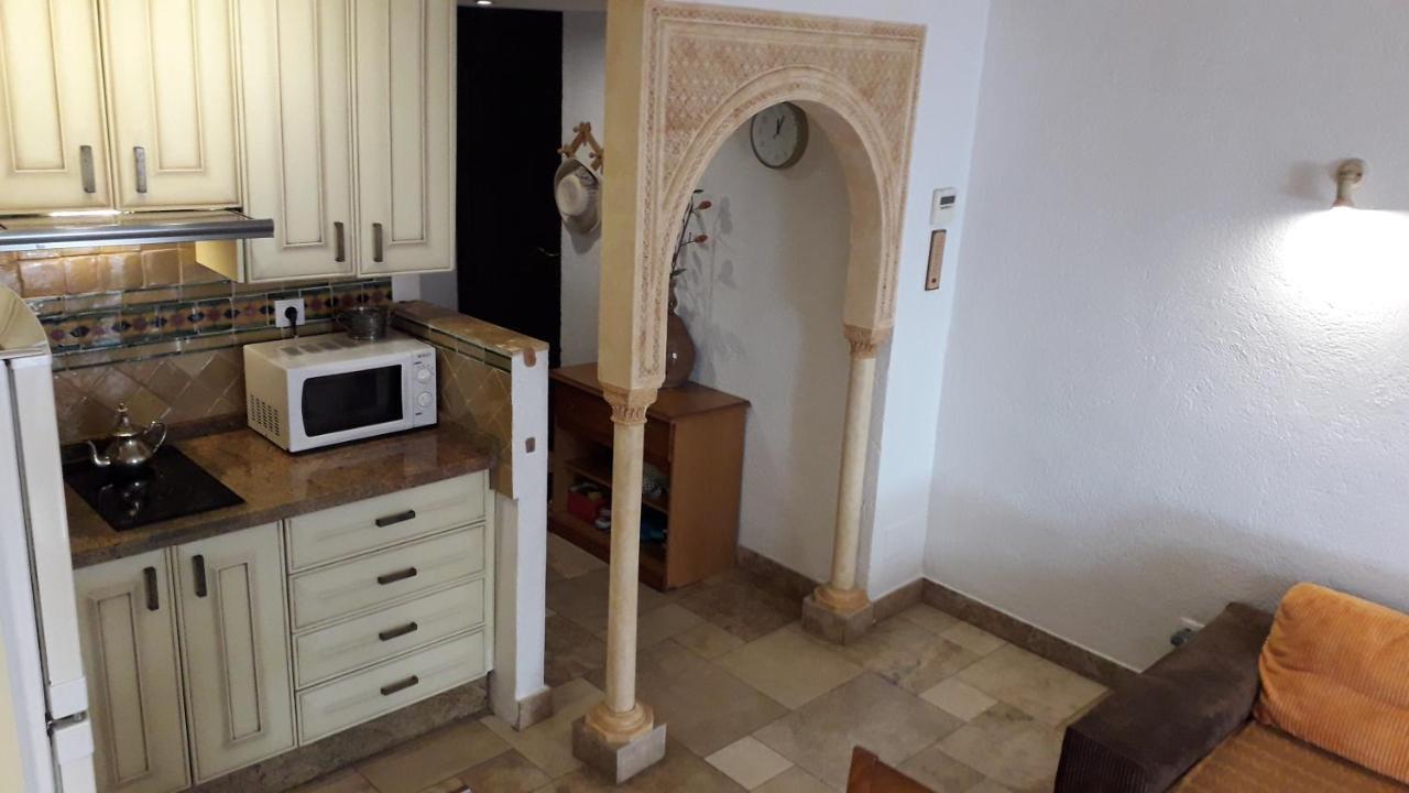 דירות פואנגירולה Apartamento En El Centro A Dos Minutos De La Playa מראה חיצוני תמונה