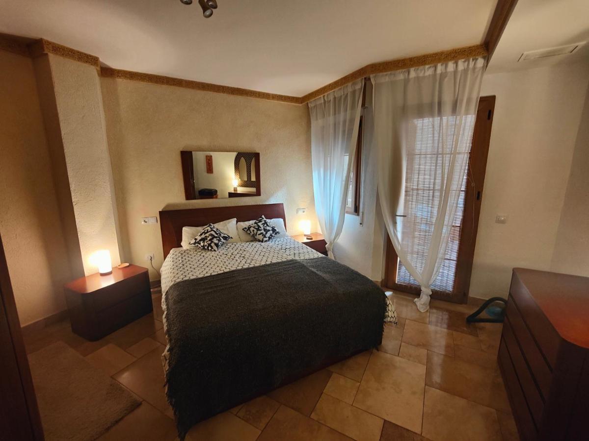 דירות פואנגירולה Apartamento En El Centro A Dos Minutos De La Playa מראה חיצוני תמונה