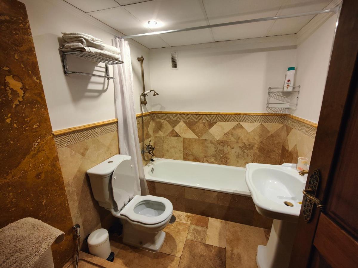דירות פואנגירולה Apartamento En El Centro A Dos Minutos De La Playa מראה חיצוני תמונה