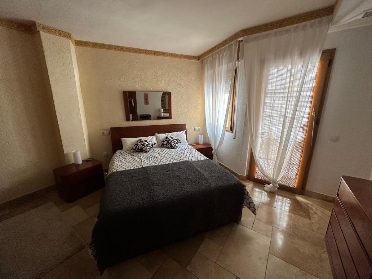 דירות פואנגירולה Apartamento En El Centro A Dos Minutos De La Playa מראה חיצוני תמונה